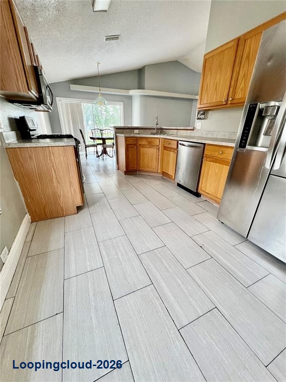 218 Royal Ridge Dr, Davenport, FL 33837 | 3 Bed Home in Gated Royal Ridge