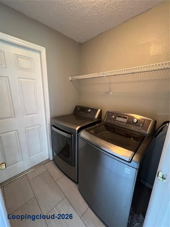 218 Royal Ridge Dr, Davenport, FL 33837 | 3 Bed Home in Gated Royal Ridge