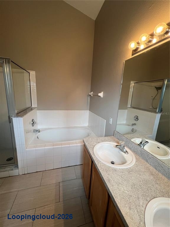 218 Royal Ridge Dr, Davenport, FL 33837 | 3 Bed Home in Gated Royal Ridge