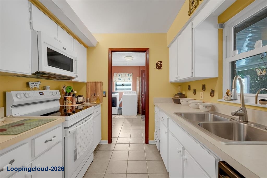 11031 W Beach Pkwy, Lake Wales, FL 33898 | Pool Home on 0.5+ Acre Lot