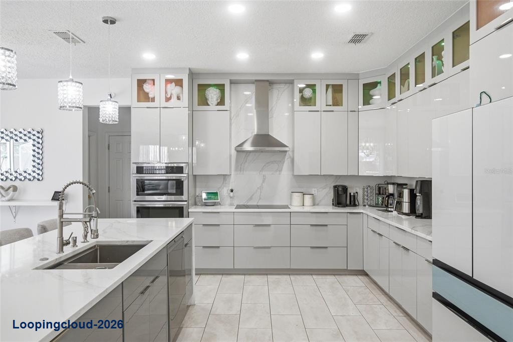 1017 Berkeley Dr, Kissimmee, FL 34744 | Renovated Pool Home in Remington