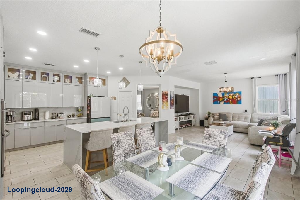 1017 Berkeley Dr, Kissimmee, FL 34744 | Renovated Pool Home in Remington