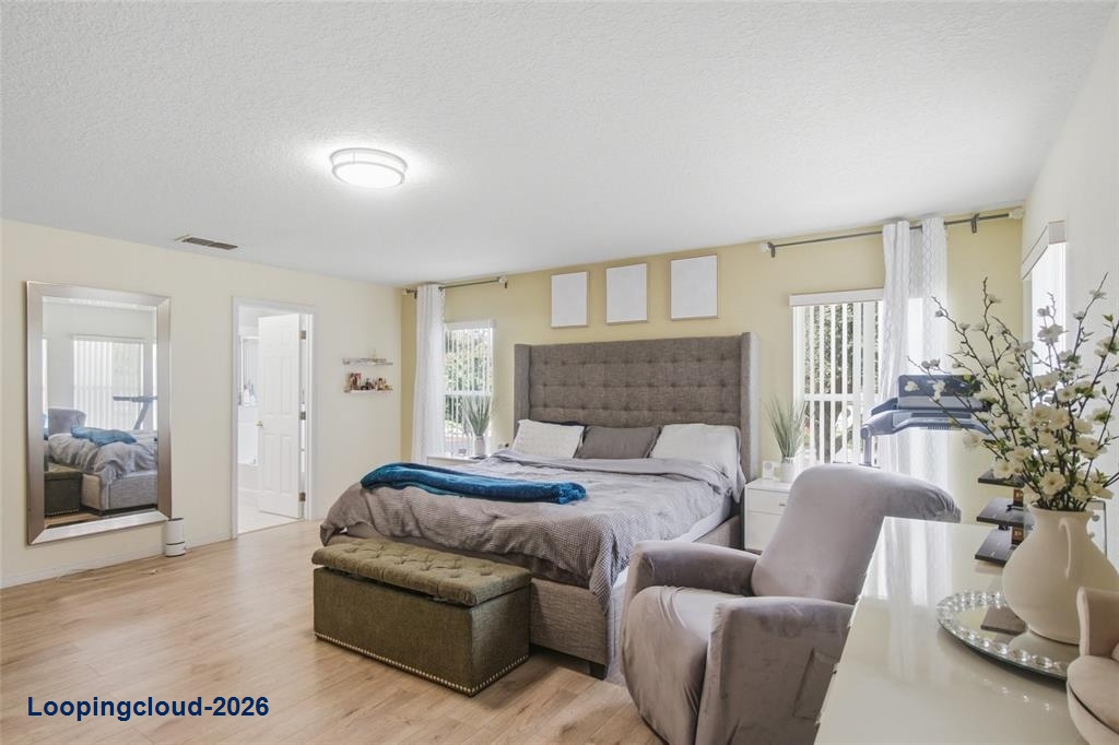 1017 Berkeley Dr, Kissimmee, FL 34744 | Renovated Pool Home in Remington