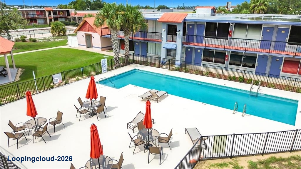 Investment Condo-Hotel For Sale: 43420 Highway 27 #320, Davenport, FL 33837