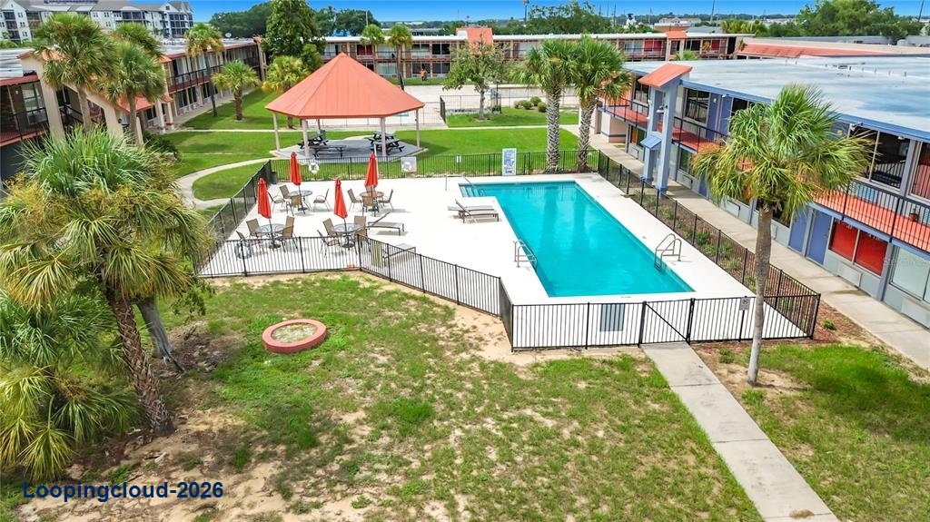Investment Condo-Hotel For Sale: 43420 Highway 27 #320, Davenport, FL 33837