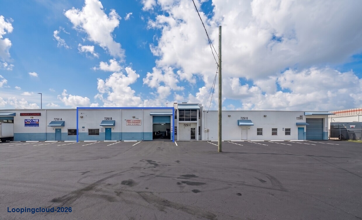 Industrial Bay with Office and Heavy Power for Lease in Miami Airport West