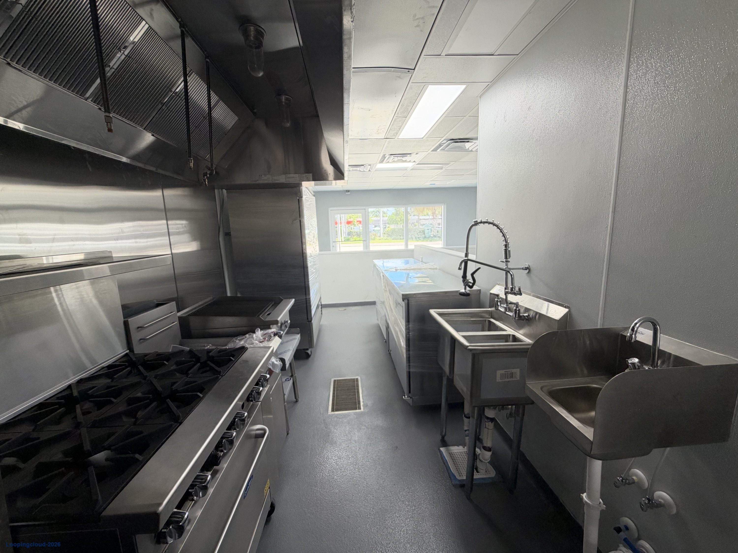 Commercial Kitchen and Retail Food Space for Lease in Oakland Park, FL 33334