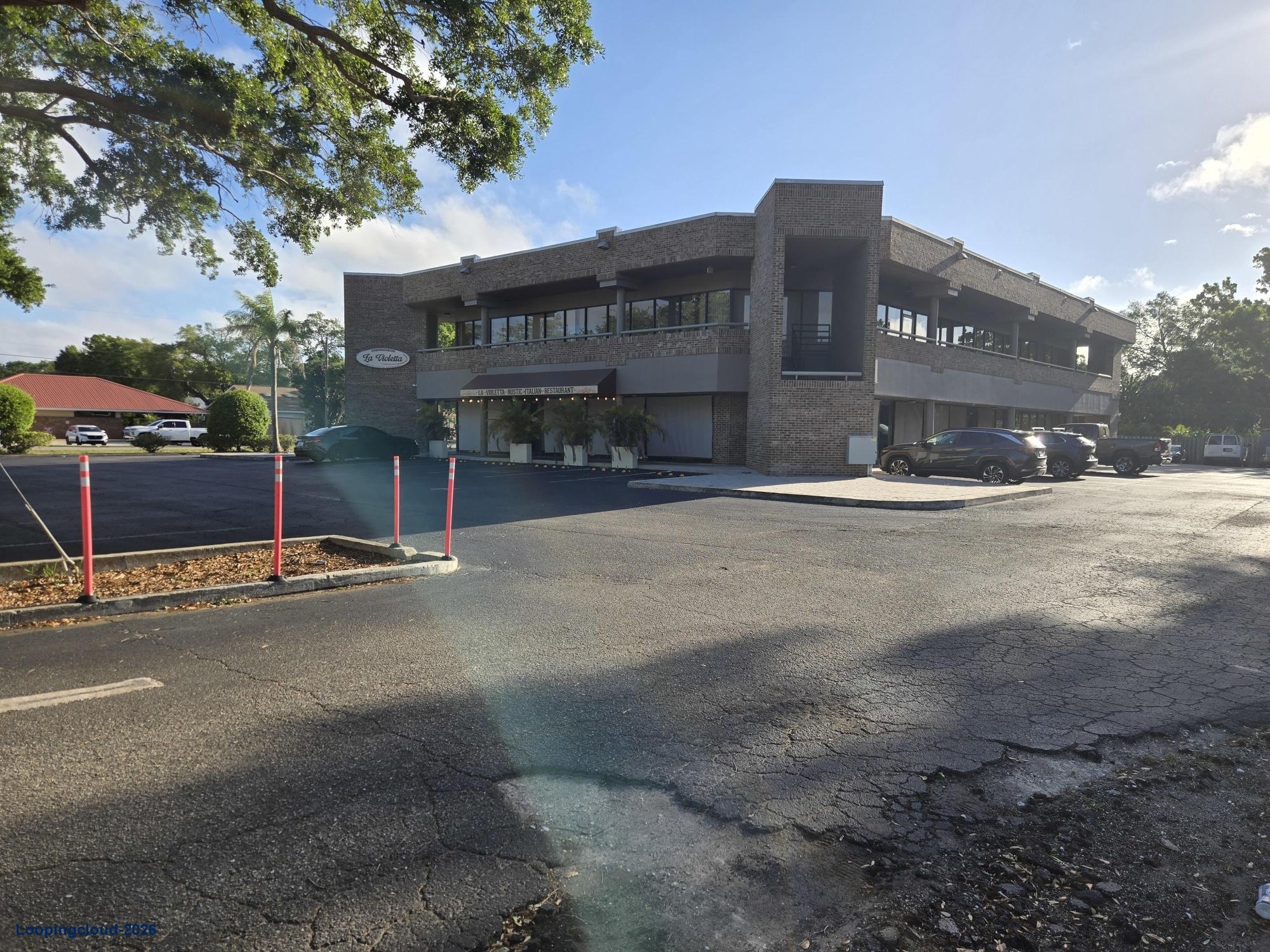 Prima Plaza Professional Office Building for Lease on Swift Road in Sarasota, FL