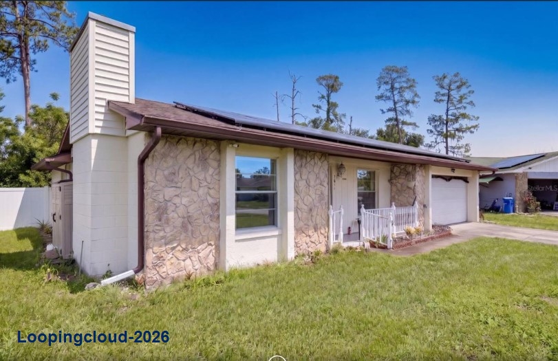Energy-Efficient Single-Family Home with Solar Panels in Orlando