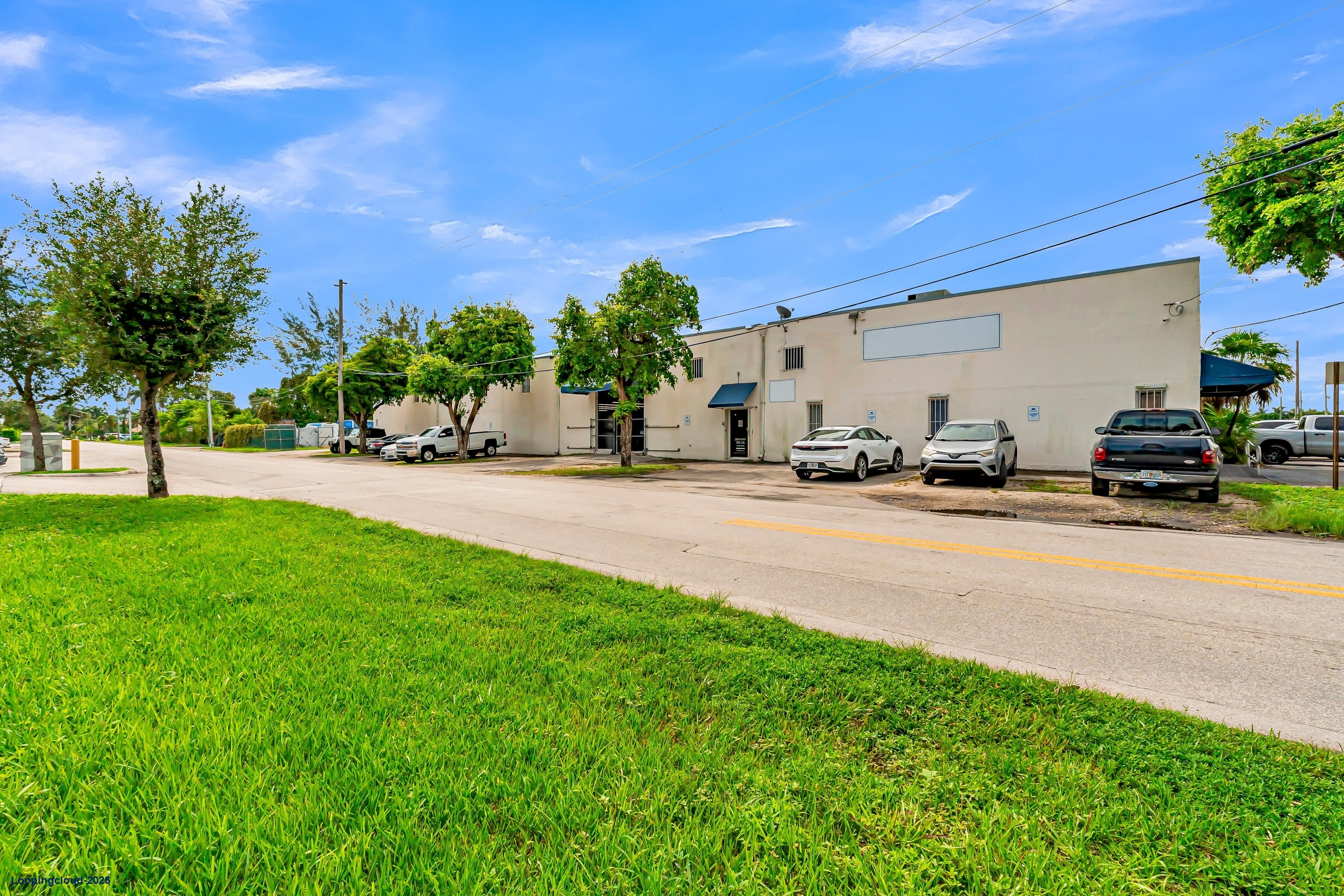 Freestanding Commercial Building for Sale in Hialeah Gardens, FL | 23,859 RSF on 2.23 Acres ($9,950,000)