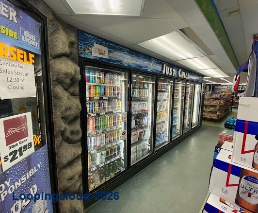 Gas Station, Liquor Store & 3BR House For Sale on 13.26 AC | Fort Gaines, GA ($1.799M)
