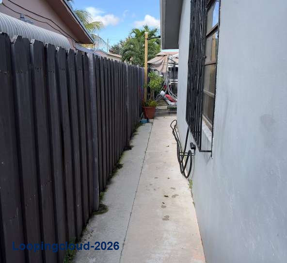 Grapeland Heights Duplex | 2 Units on 7,500 SF Lot