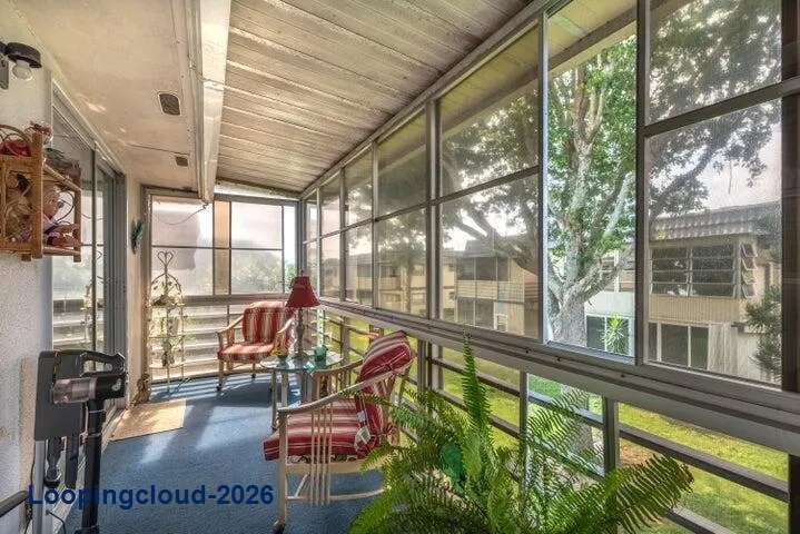 Turnkey Corner Condo in Kings Point | 2 Bed, 2 Bath Furnished Residence in Delray Beach