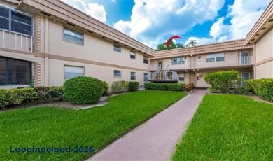 Turnkey Corner Condo in Kings Point | 2 Bed, 2 Bath Furnished Residence in Delray Beach