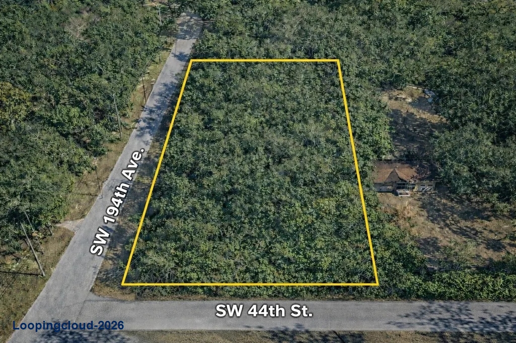 Nearly 1 Acre Buildable Corner Lot in Dunnellon, Florida | Lake Tropicana Ranchettes
