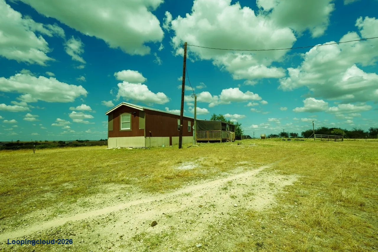 Turnkey Mobile Home on Subdividable Ranch Land for Sale Water Features & Road Frontage, Texas