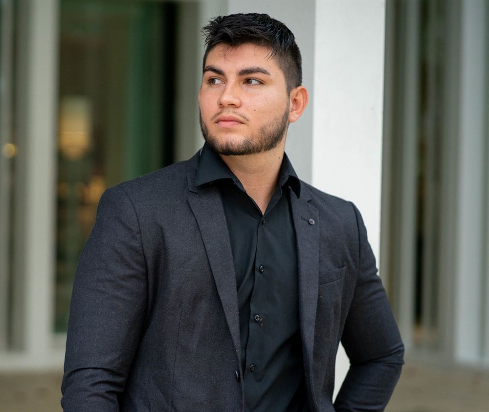 Agent Photo